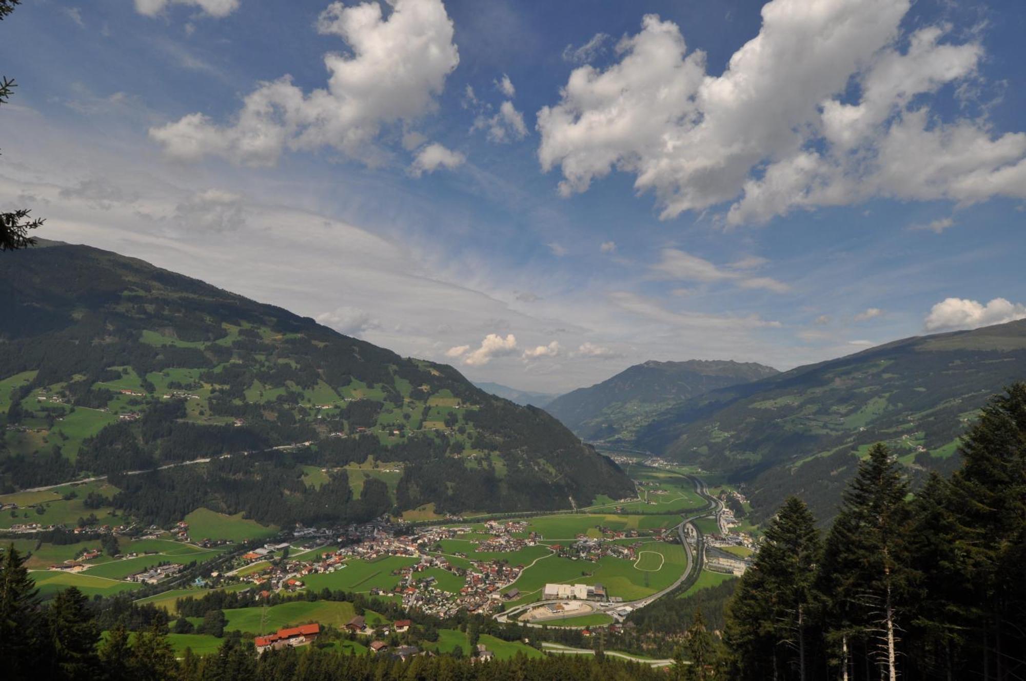 Ferienwohnung Ausblick Zillertal Hainzenberg Eksteriør bilde